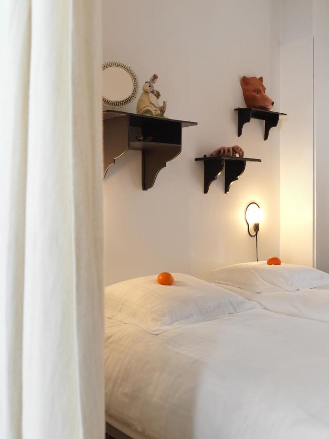 Charming Arty Studioflat, Overlooking The Domain Of A 17Th Century Chapel An Ideal Location For Business Travellers And Peace Seekers Tielrode Екстериор снимка